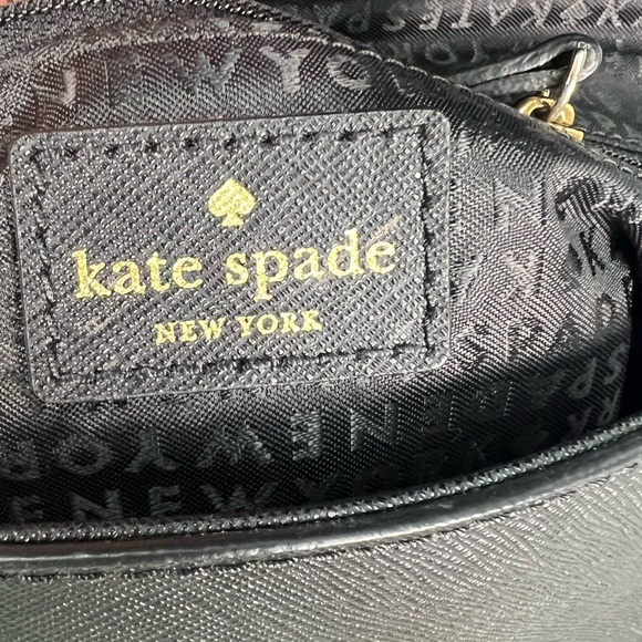 Kate Spade New York Tilden Place Alek black crossbody bag with gold detailing. - Picture 10 of 12